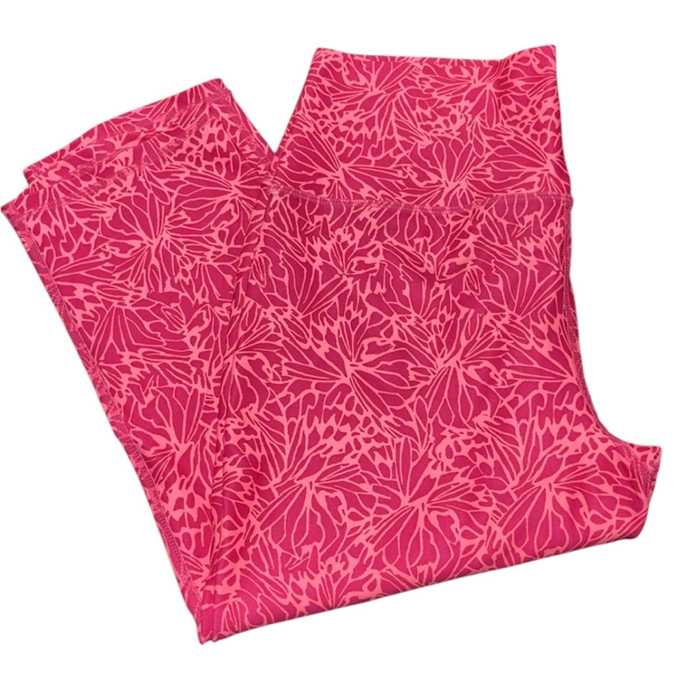 ❌TRADED❌Pink Patterned Capri Yoga Leggings